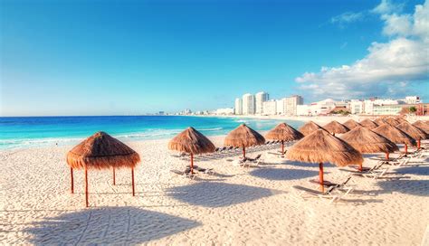 what is the weather in cancun in january